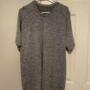 Lululemon metal vent tech v neck shirt